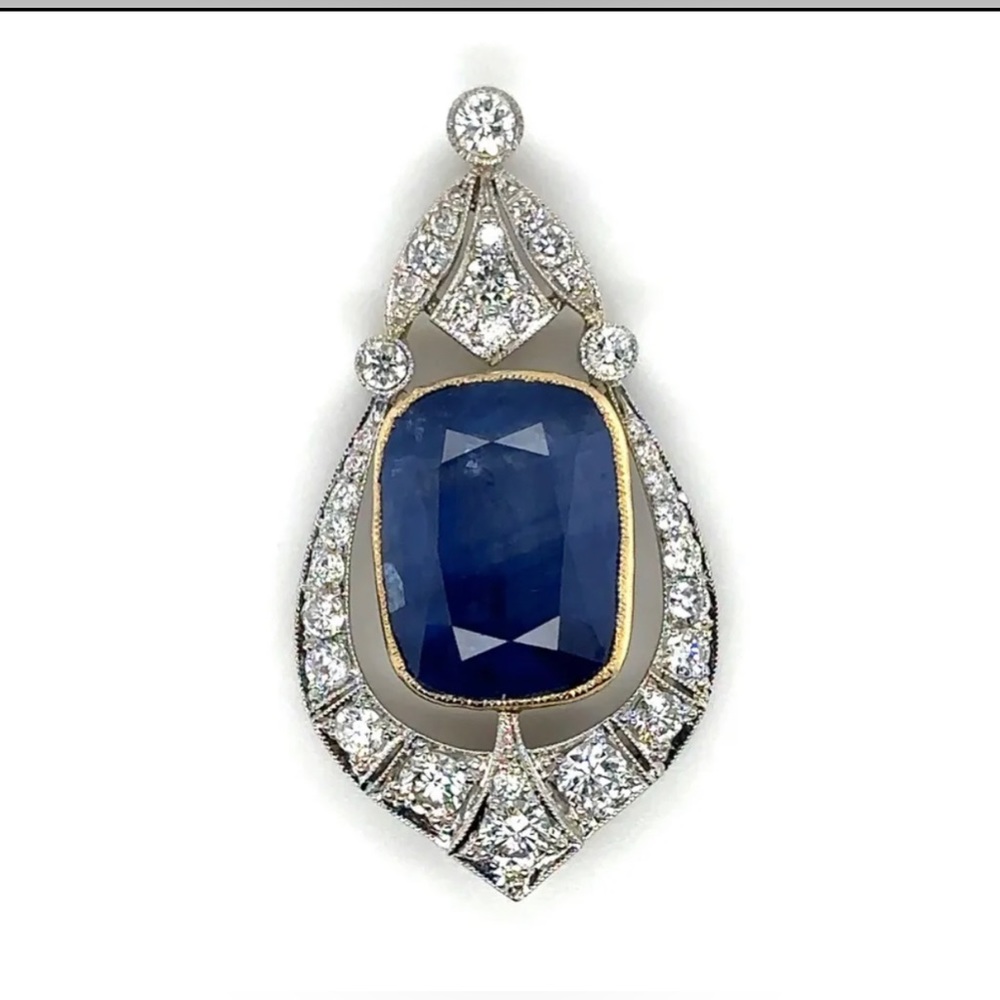 Gorgeous Sapphire Pendant 😍